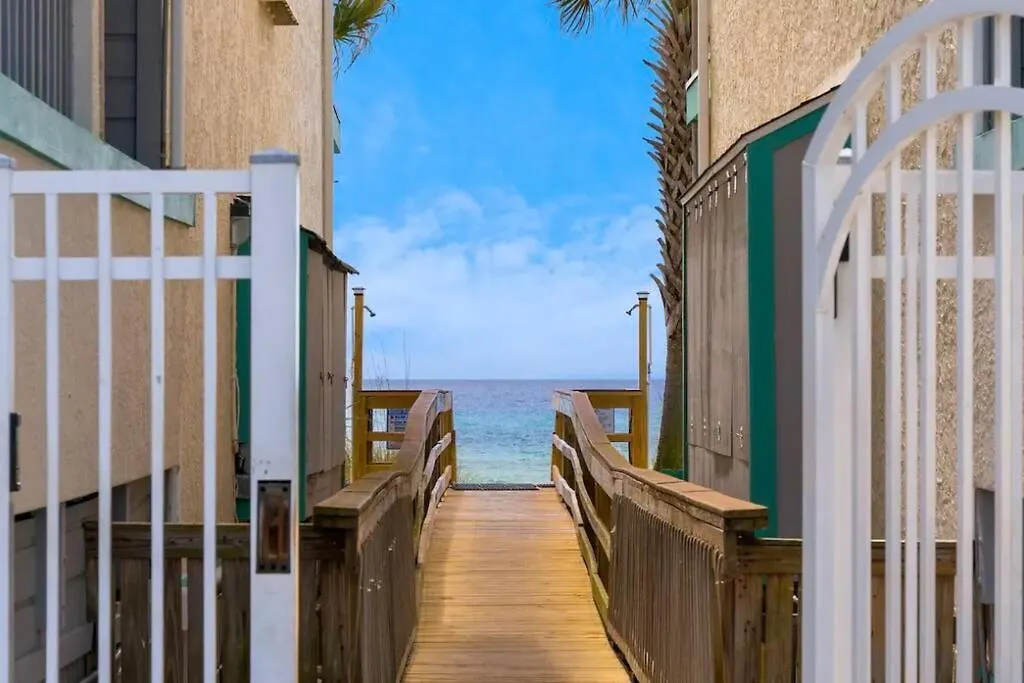 Apartment Cozy And Bright Condo On Private Section Of Beach With A Pool! Panama Stadt