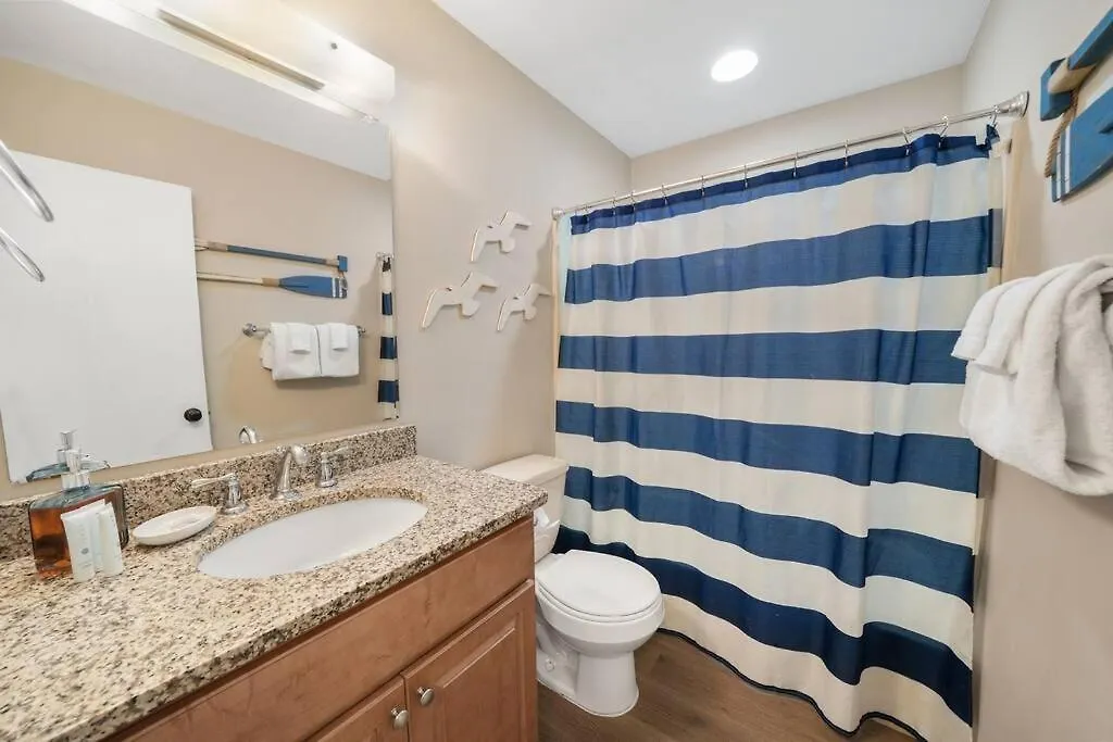 Cozy And Bright Condo On Private Section Of Beach With A Pool! Panama Stadt